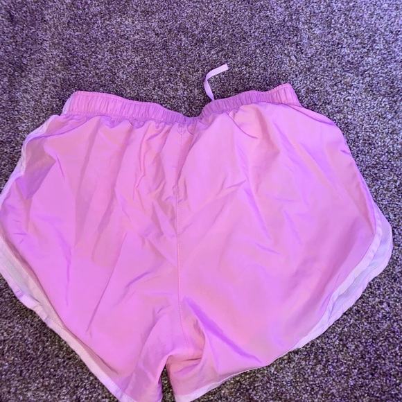 pink nike shorts. - Picture 2 of 3